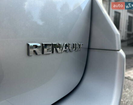 Рено Меган 2007 в Виннице на Automoto.ua Серый Рено Меган, объемом двигателя 1.6 л и пробегом 178 тыс. км за 5850 $, фото 75 на Automoto.ua