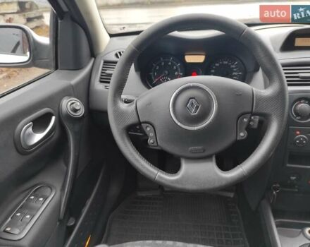 Серый Рено Меган, объемом двигателя 1.6 л и пробегом 199 тыс. км за 5490 $, фото 16 на Automoto.ua