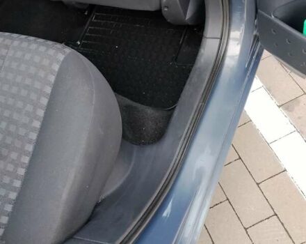 Рено Меган 2007 в Сумах на Automoto.ua Серый Рено Меган, объемом двигателя 1.6 л и пробегом 208 тыс. км за 5400 $, фото 36 на Automoto.ua