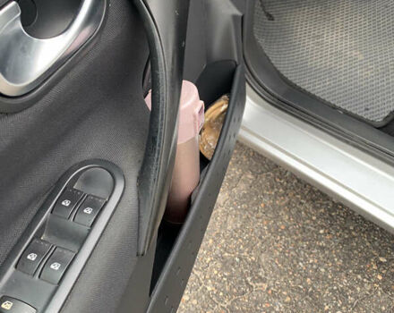 Сірий Рено Меган, об'ємом двигуна 1.6 л та пробігом 298 тис. км за 5200 $, фото 9 на Automoto.ua