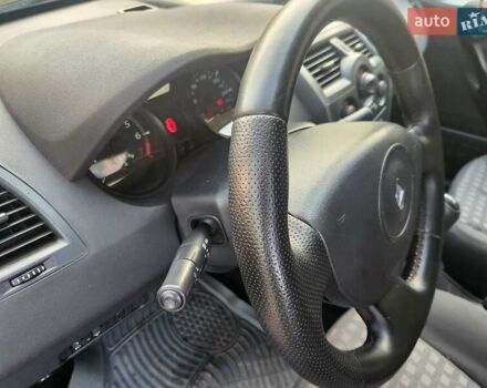 Серый Рено Меган, объемом двигателя 1.6 л и пробегом 248 тыс. км за 5300 $, фото 21 на Automoto.ua