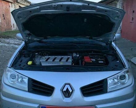 Серый Рено Меган, объемом двигателя 2 л и пробегом 162 тыс. км за 6299 $, фото 48 на Automoto.ua