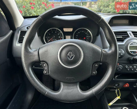 Рено Меган 2007 в Виннице на Automoto.ua Серый Рено Меган, объемом двигателя 1.6 л и пробегом 178 тыс. км за 5850 $, фото 42 на Automoto.ua