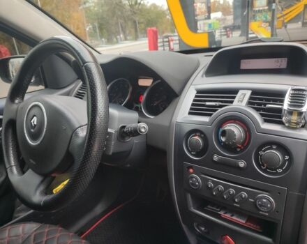 Рено Меган 2007 в Кропивницком (Кировограде) на Automoto.ua Серый Рено Меган, объемом двигателя 1.6 л и пробегом 245 тыс. км за 5500 $, фото 14 на Automoto.ua