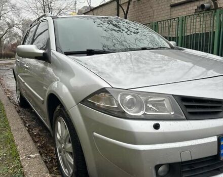 Сірий Рено Меган, об'ємом двигуна 1.6 л та пробігом 174 тис. км за 6000 $, фото 4 на Automoto.ua