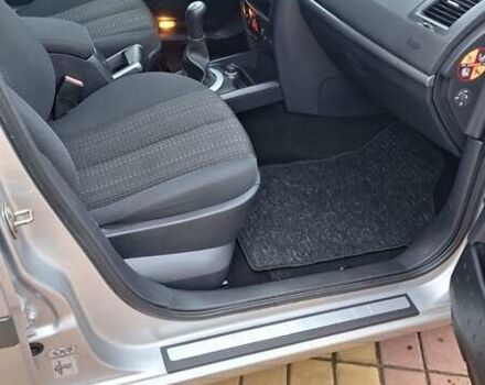 Сірий Рено Меган, об'ємом двигуна 1.6 л та пробігом 74 тис. км за 6800 $, фото 14 на Automoto.ua