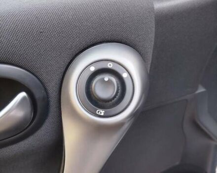 Серый Рено Меган, объемом двигателя 2 л и пробегом 162 тыс. км за 6299 $, фото 90 на Automoto.ua