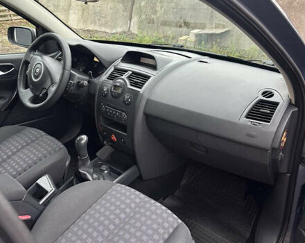 Серый Рено Меган, объемом двигателя 1.6 л и пробегом 174 тыс. км за 5550 $, фото 14 на Automoto.ua