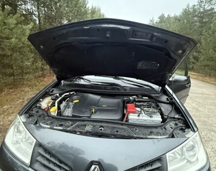 Серый Рено Меган, объемом двигателя 1.5 л и пробегом 289 тыс. км за 4550 $, фото 4 на Automoto.ua