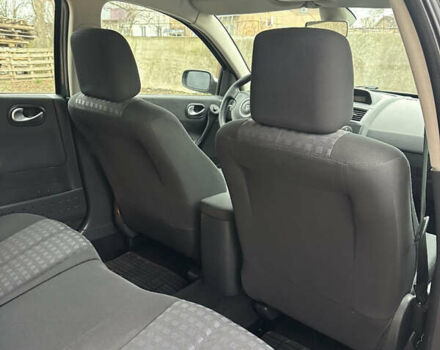 Серый Рено Меган, объемом двигателя 1.6 л и пробегом 174 тыс. км за 5550 $, фото 12 на Automoto.ua