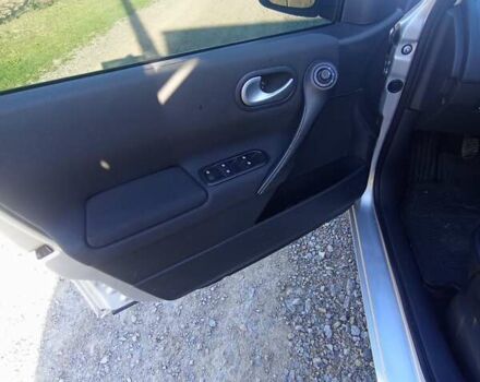 Рено Меган 2007 у Бару на Automoto.ua Сірий Рено Меган, об'ємом двигуна 1.6 л та пробігом 215 тис. км за 4999 $, фото 24 на Automoto.ua