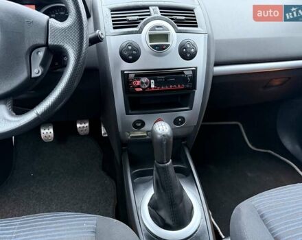 Сірий Рено Меган, об'ємом двигуна 1.6 л та пробігом 213 тис. км за 5890 $, фото 17 на Automoto.ua