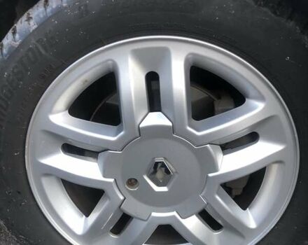 Серый Рено Меган, объемом двигателя 2 л и пробегом 205 тыс. км за 6500 $, фото 26 на Automoto.ua