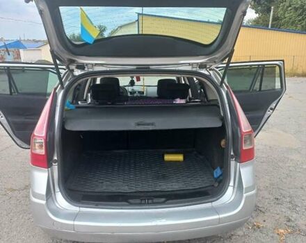 Рено Меган 2008 в Благовещенское (Ульяновка) на Automoto.ua Серый Рено Меган, объемом двигателя 1.5 л и пробегом 280 тыс. км за 5200 $, фото 3 на Automoto.ua