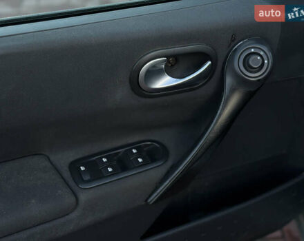 Сірий Рено Меган, об'ємом двигуна 1.6 л та пробігом 240 тис. км за 4950 $, фото 16 на Automoto.ua