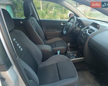 Серый Рено Меган, объемом двигателя 1.5 л и пробегом 280 тыс. км за 4800 $, фото 1 на Automoto.ua