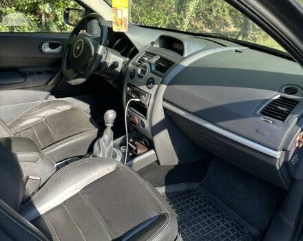 Серый Рено Меган, объемом двигателя 2 л и пробегом 230 тыс. км за 5900 $, фото 3 на Automoto.ua