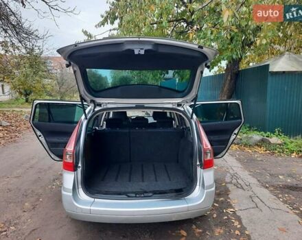 Серый Рено Меган, объемом двигателя 1.6 л и пробегом 224 тыс. км за 5850 $, фото 93 на Automoto.ua