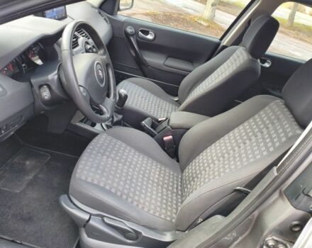 Серый Рено Меган, объемом двигателя 1.6 л и пробегом 185 тыс. км за 5600 $, фото 21 на Automoto.ua