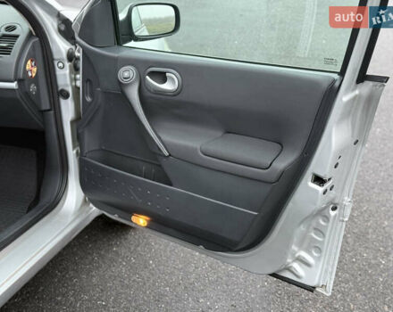 Серый Рено Меган, объемом двигателя 1.6 л и пробегом 213 тыс. км за 5100 $, фото 27 на Automoto.ua