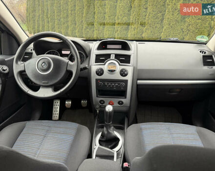 Сірий Рено Меган, об'ємом двигуна 1.6 л та пробігом 143 тис. км за 5700 $, фото 41 на Automoto.ua