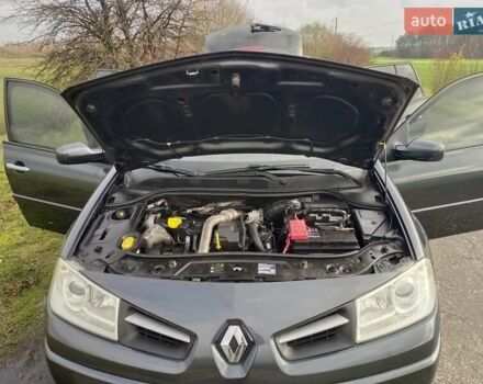 Серый Рено Меган, объемом двигателя 1.5 л и пробегом 205 тыс. км за 5950 $, фото 19 на Automoto.ua
