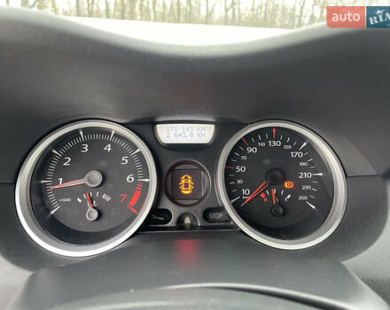 Сірий Рено Меган, об'ємом двигуна 1.6 л та пробігом 171 тис. км за 5999 $, фото 43 на Automoto.ua