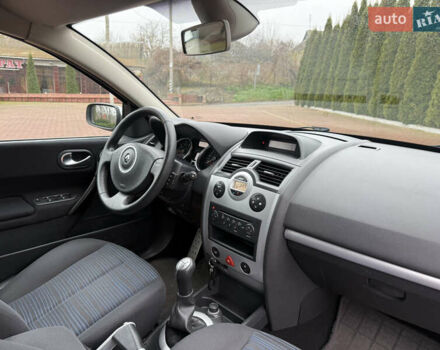 Сірий Рено Меган, об'ємом двигуна 1.6 л та пробігом 143 тис. км за 5700 $, фото 54 на Automoto.ua