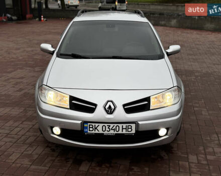 Сірий Рено Меган, об'ємом двигуна 1.6 л та пробігом 250 тис. км за 5200 $, фото 1 на Automoto.ua