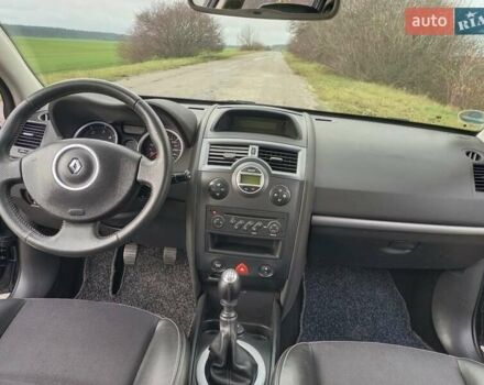 Серый Рено Меган, объемом двигателя 1.5 л и пробегом 205 тыс. км за 5950 $, фото 32 на Automoto.ua
