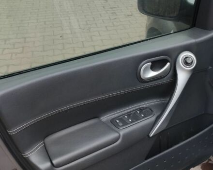 Серый Рено Меган, объемом двигателя 0 л и пробегом 270 тыс. км за 5800 $, фото 7 на Automoto.ua