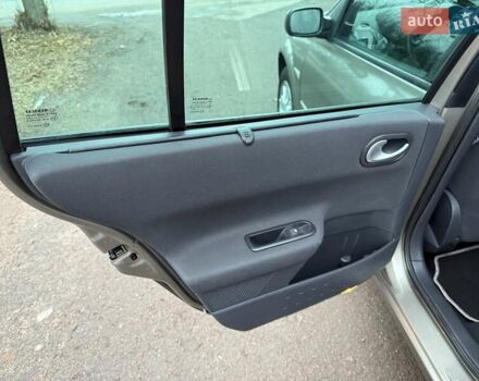 Сірий Рено Меган, об'ємом двигуна 1.6 л та пробігом 213 тис. км за 5890 $, фото 14 на Automoto.ua