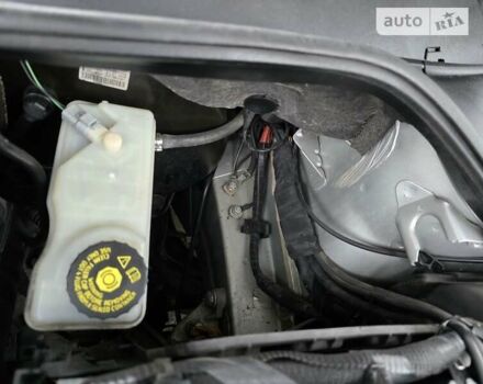 Сірий Рено Меган, об'ємом двигуна 1.6 л та пробігом 153 тис. км за 5700 $, фото 112 на Automoto.ua