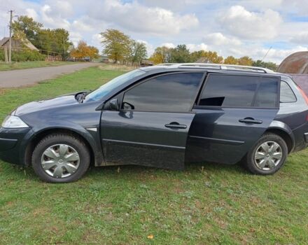 Серый Рено Меган, объемом двигателя 1.6 л и пробегом 211 тыс. км за 5800 $, фото 3 на Automoto.ua