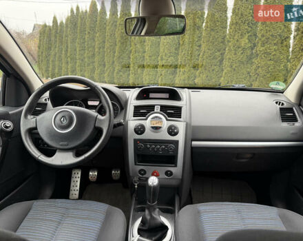 Сірий Рено Меган, об'ємом двигуна 1.6 л та пробігом 143 тис. км за 5700 $, фото 40 на Automoto.ua