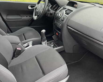 Сірий Рено Меган, об'ємом двигуна 1.6 л та пробігом 171 тис. км за 5999 $, фото 34 на Automoto.ua