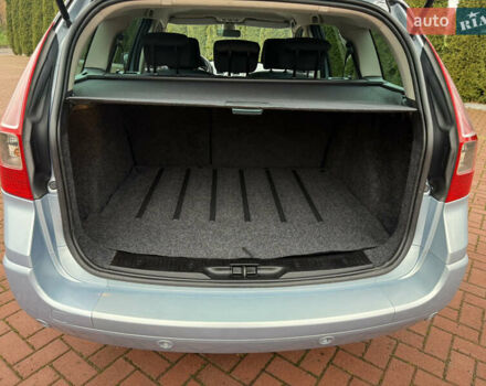 Сірий Рено Меган, об'ємом двигуна 1.6 л та пробігом 143 тис. км за 5700 $, фото 35 на Automoto.ua