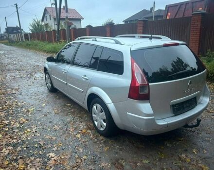 Рено Меган 2008 в Житомире на Automoto.ua Серый Рено Меган, объемом двигателя 1.5 л и пробегом 182 тыс. км за 5800 $, фото 2 на Automoto.ua