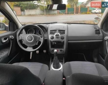 Сірий Рено Меган, об'ємом двигуна 1.6 л та пробігом 213 тис. км за 5990 $, фото 13 на Automoto.ua