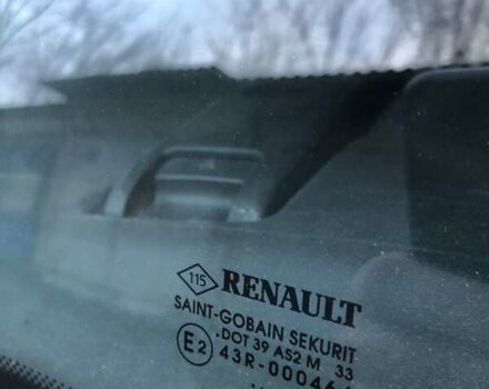 Серый Рено Меган, объемом двигателя 2 л и пробегом 205 тыс. км за 6500 $, фото 33 на Automoto.ua