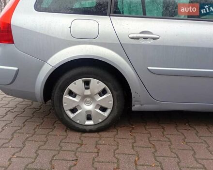 Сірий Рено Меган, об'ємом двигуна 1.6 л та пробігом 342 тис. км за 5500 $, фото 3 на Automoto.ua