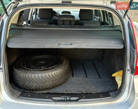 Серый Рено Меган, объемом двигателя 1.6 л и пробегом 213 тыс. км за 5650 $, фото 17 на Automoto.ua