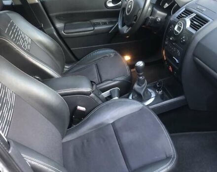 Серый Рено Меган, объемом двигателя 2 л и пробегом 205 тыс. км за 6500 $, фото 27 на Automoto.ua