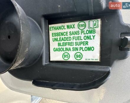 Сірий Рено Меган, об'ємом двигуна 1.6 л та пробігом 200 тис. км за 6300 $, фото 21 на Automoto.ua