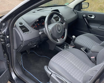 Серый Рено Меган, объемом двигателя 1.6 л и пробегом 217 тыс. км за 5350 $, фото 42 на Automoto.ua