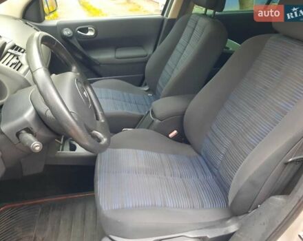 Серый Рено Меган, объемом двигателя 1.6 л и пробегом 224 тыс. км за 5850 $, фото 69 на Automoto.ua