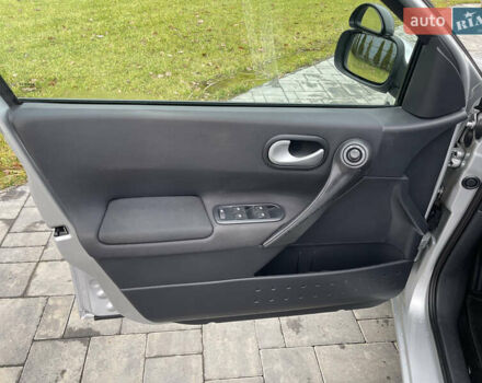 Сірий Рено Меган, об'ємом двигуна 1.6 л та пробігом 171 тис. км за 5999 $, фото 19 на Automoto.ua