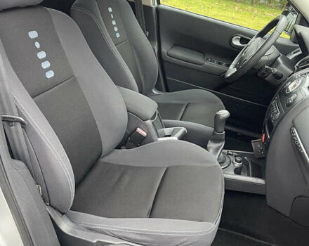 Сірий Рено Меган, об'ємом двигуна 1.6 л та пробігом 171 тис. км за 5999 $, фото 33 на Automoto.ua