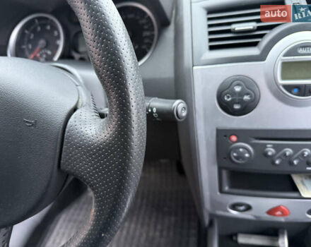 Серый Рено Меган, объемом двигателя 1.6 л и пробегом 213 тыс. км за 5100 $, фото 46 на Automoto.ua