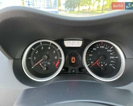 Сірий Рено Меган, об'ємом двигуна 1.6 л та пробігом 200 тис. км за 6300 $, фото 27 на Automoto.ua